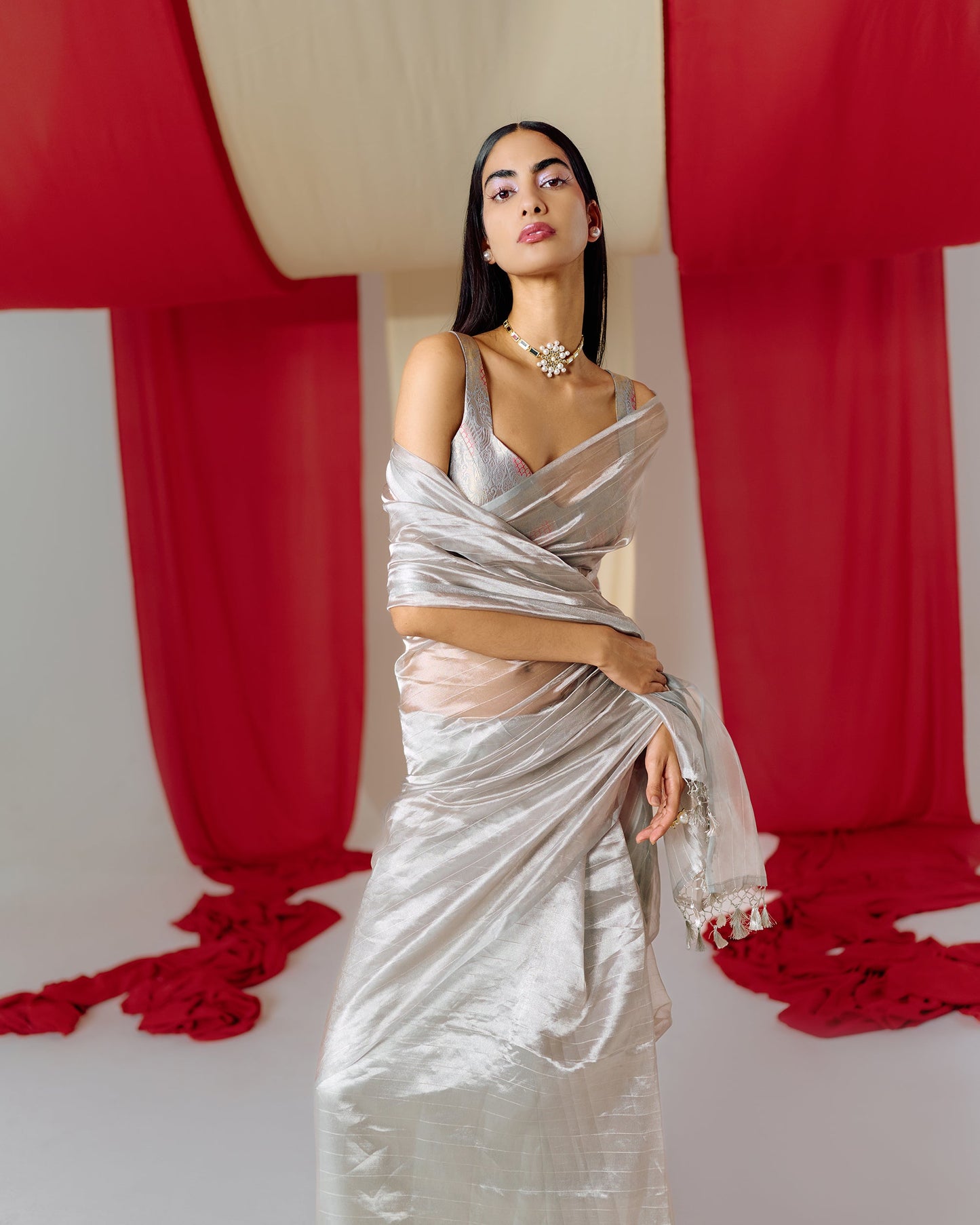Handwoven Grey Tissue Saree
