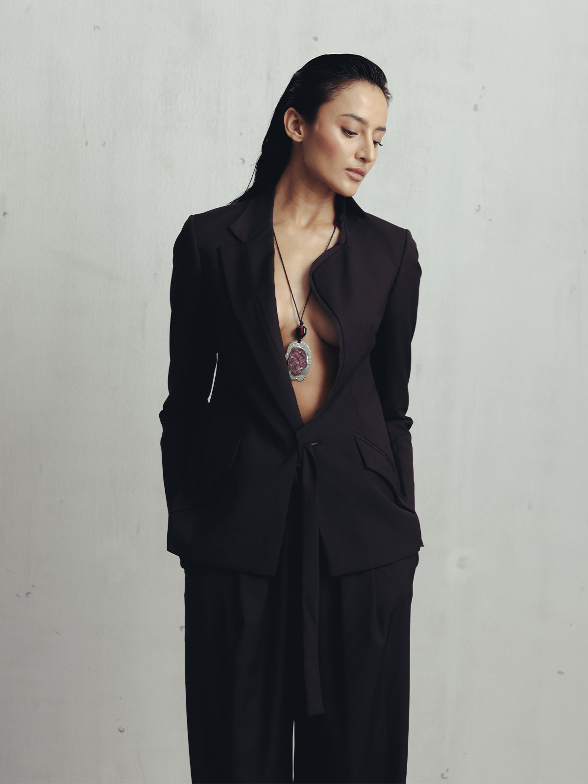 SEAL BROWN WAIST PLEATED TROUSERS