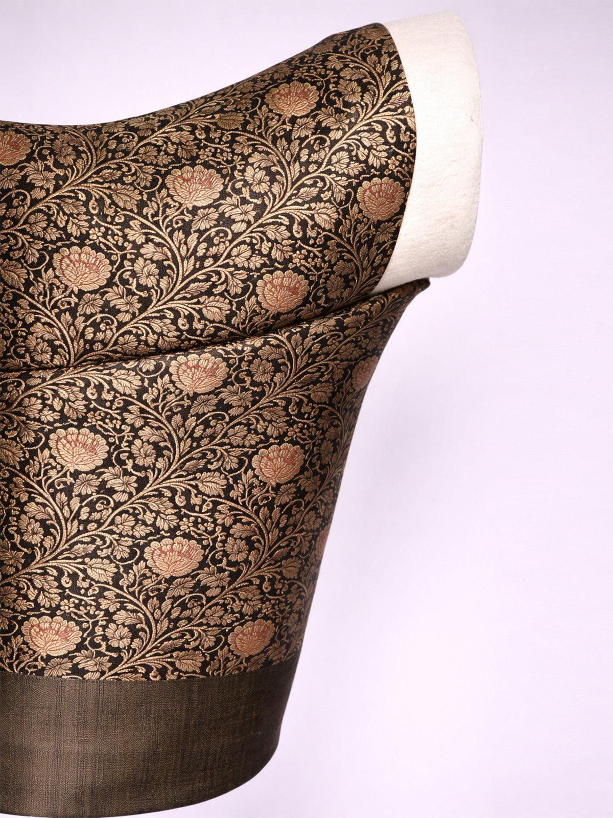 Handwoven Black & Gold Phekwa Banarasi