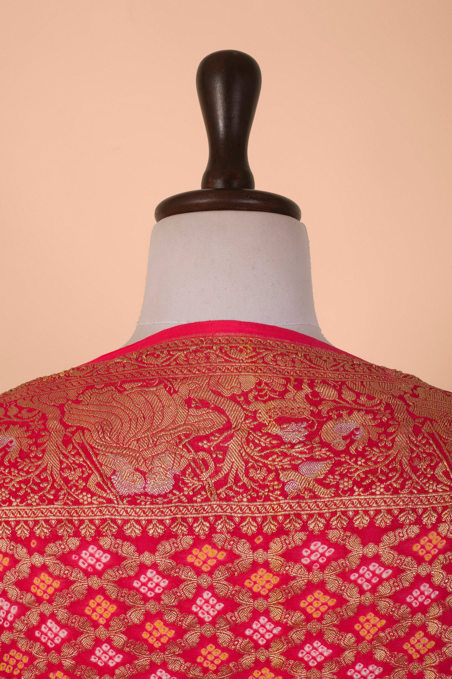 Handwoven Pink Georgette Dupatta