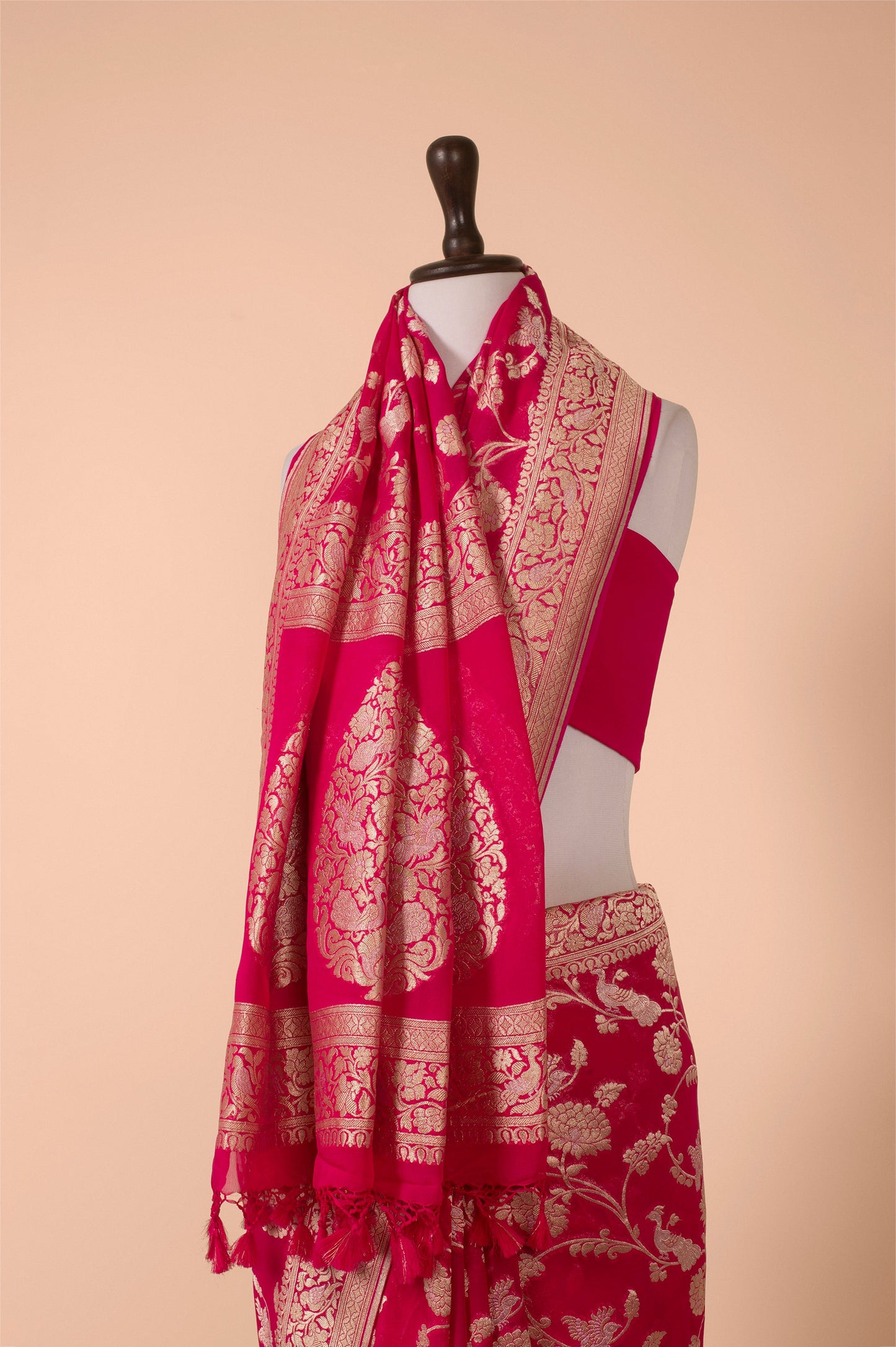 Handwoven Pink Georgette Saree