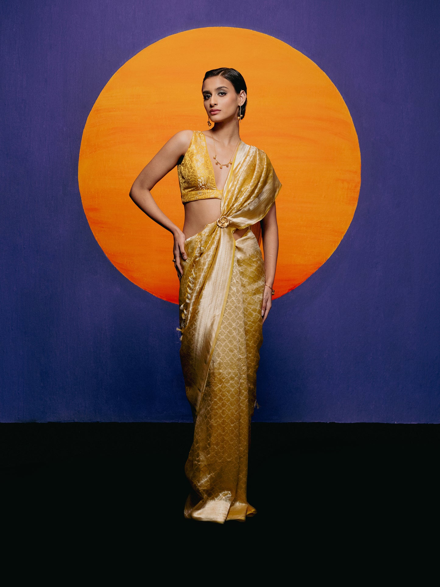 Handwoven Crispy Gold Tissue Saree
