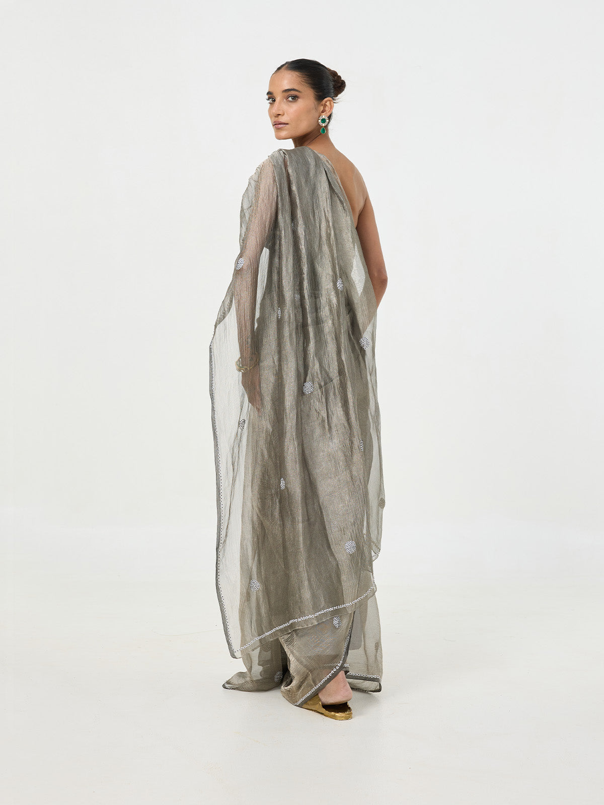 Handwoven Metallic Grey-Black Tissue Saree