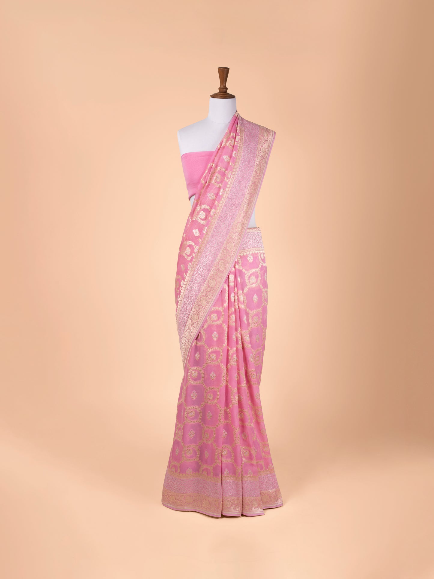 Handwoven Pink Georgette Saree