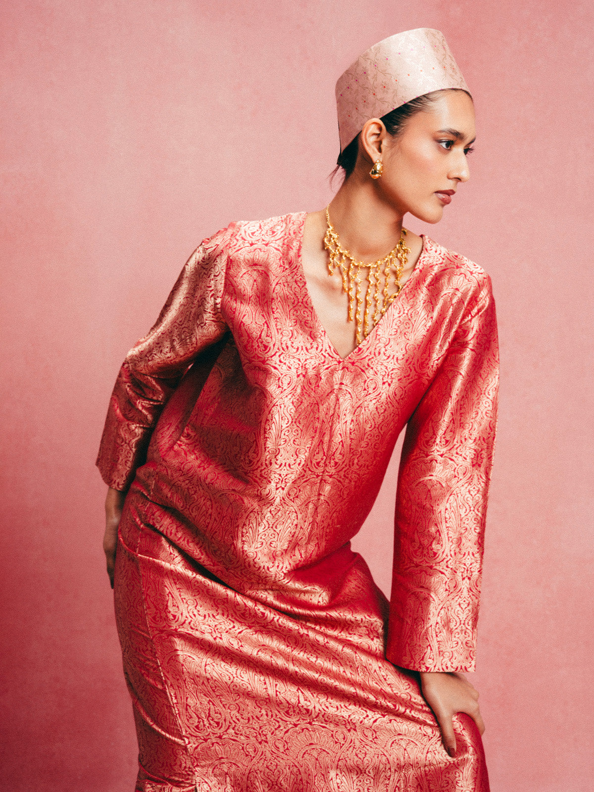 Handwoven Salmon Pink Banarasi Kaftan