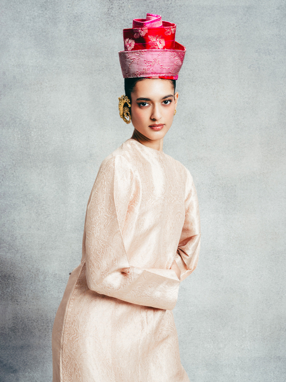 Handwoven Champagne Gold Banarasi Kaftan