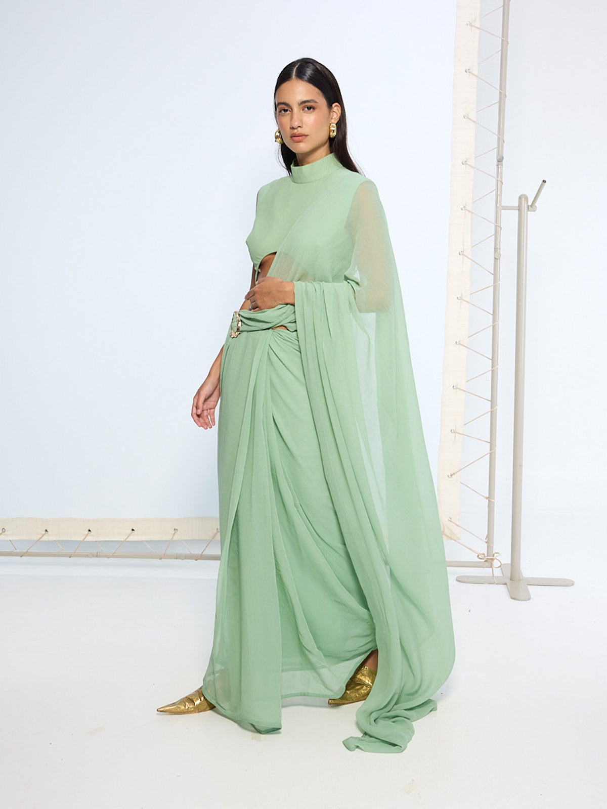 Pale Green Movable Brooch Saree