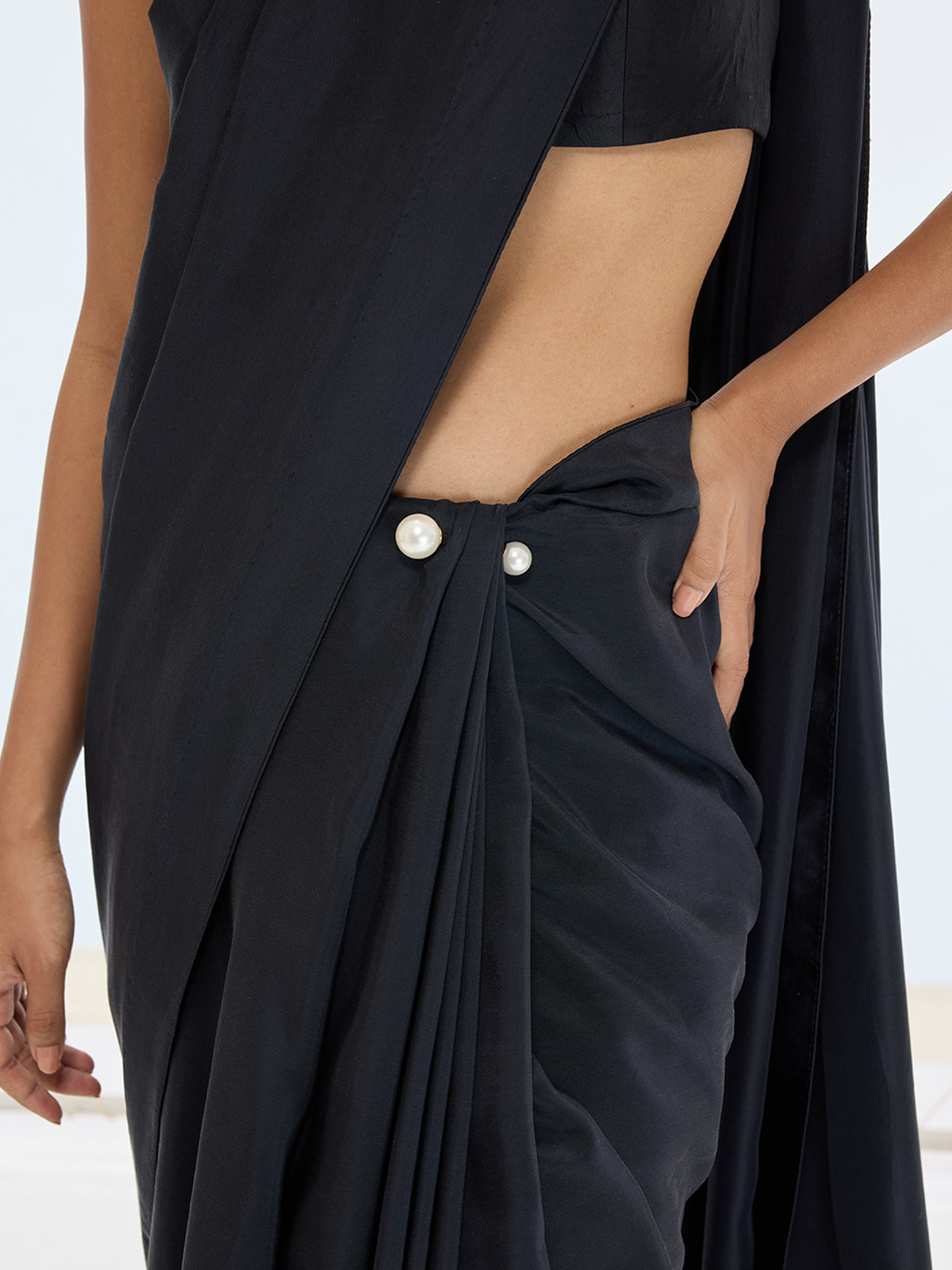 The Raya Pin by Ekaya x Anaash (Small)