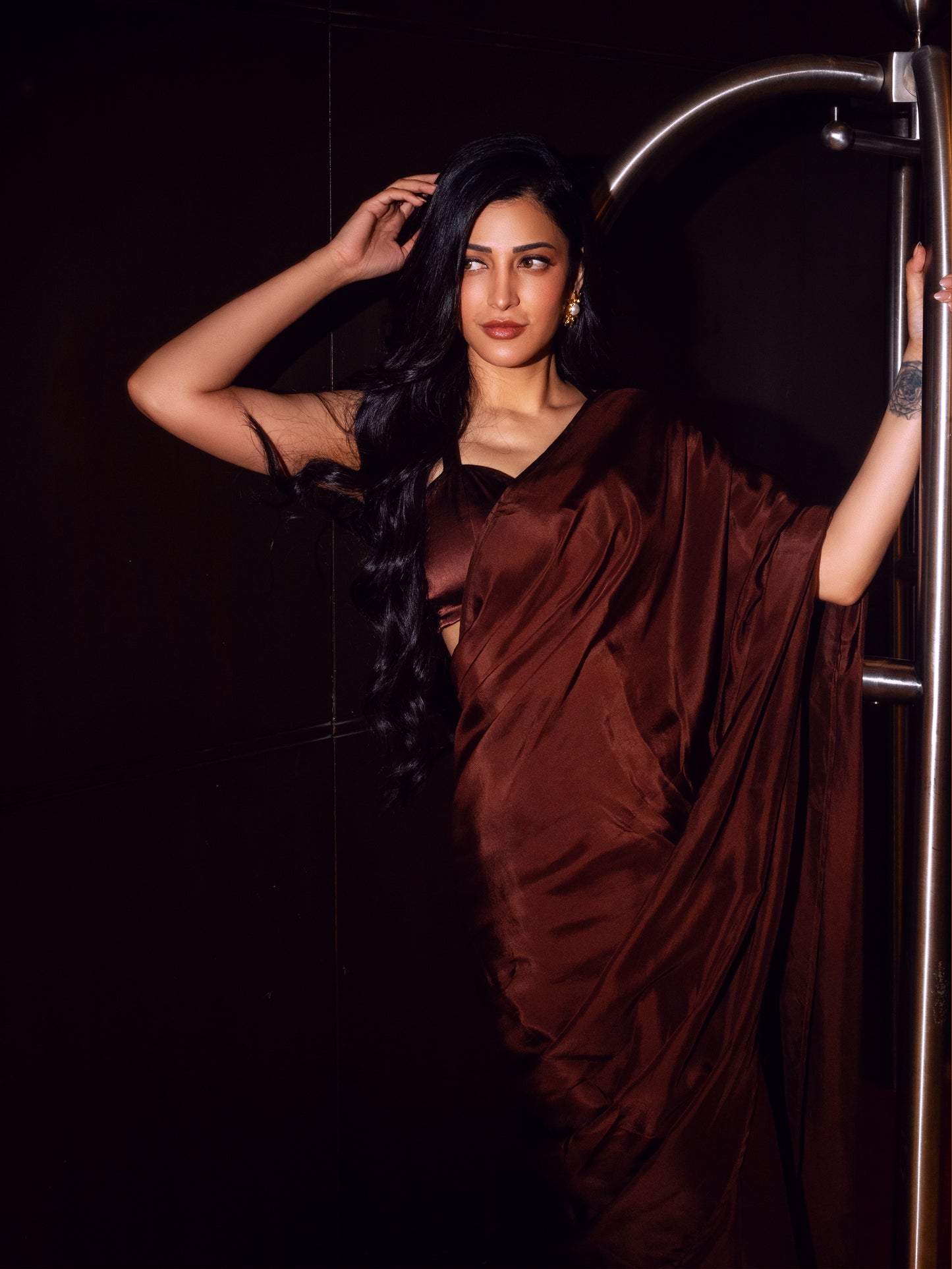 Shruti Haasan In Handwoven Brown Silk Saree