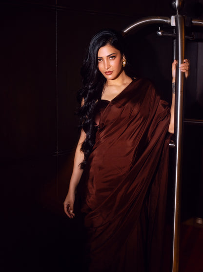 Shruti Haasan In Handwoven Brown Silk Saree