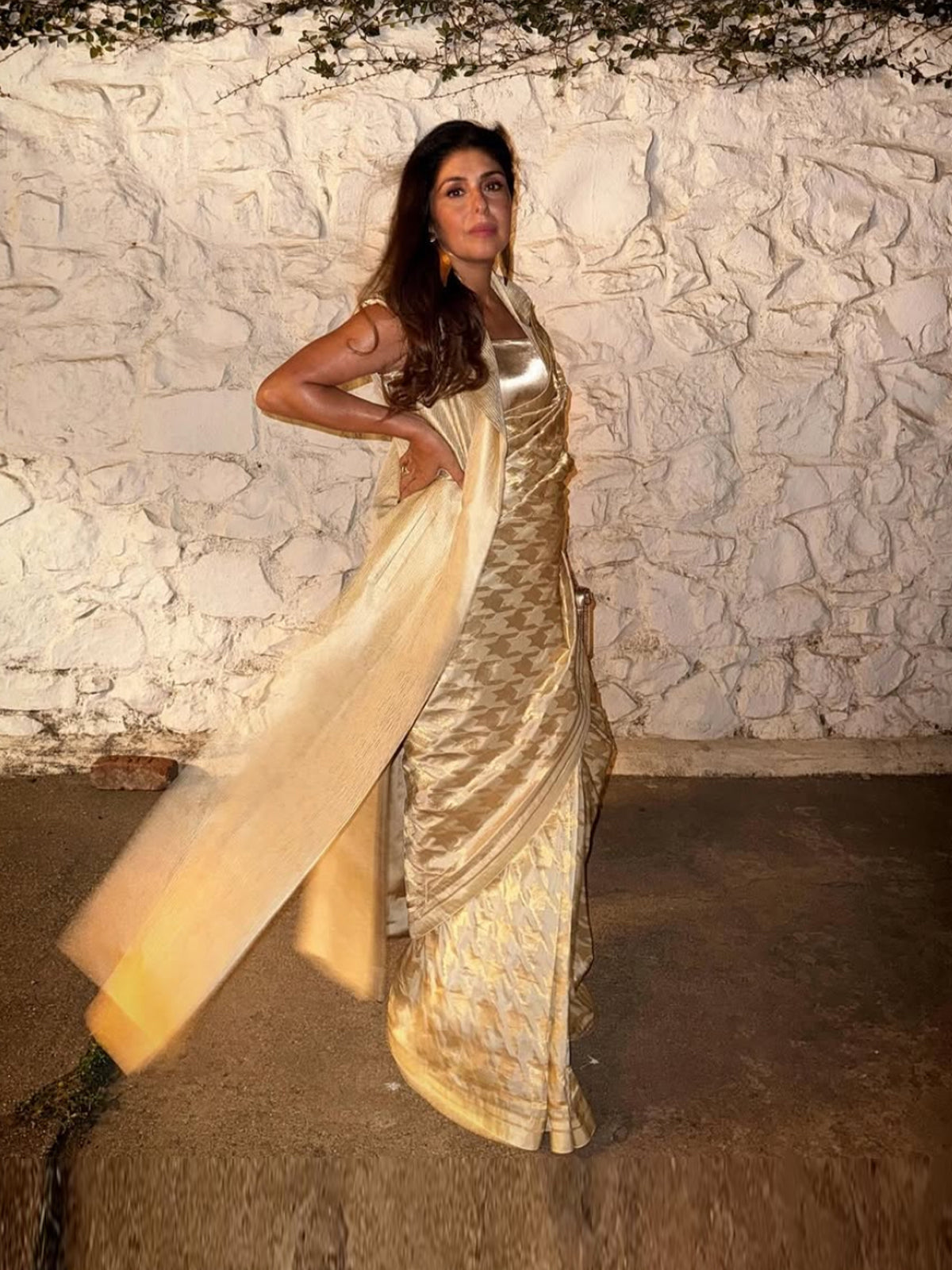 Ivory Gerum Saree