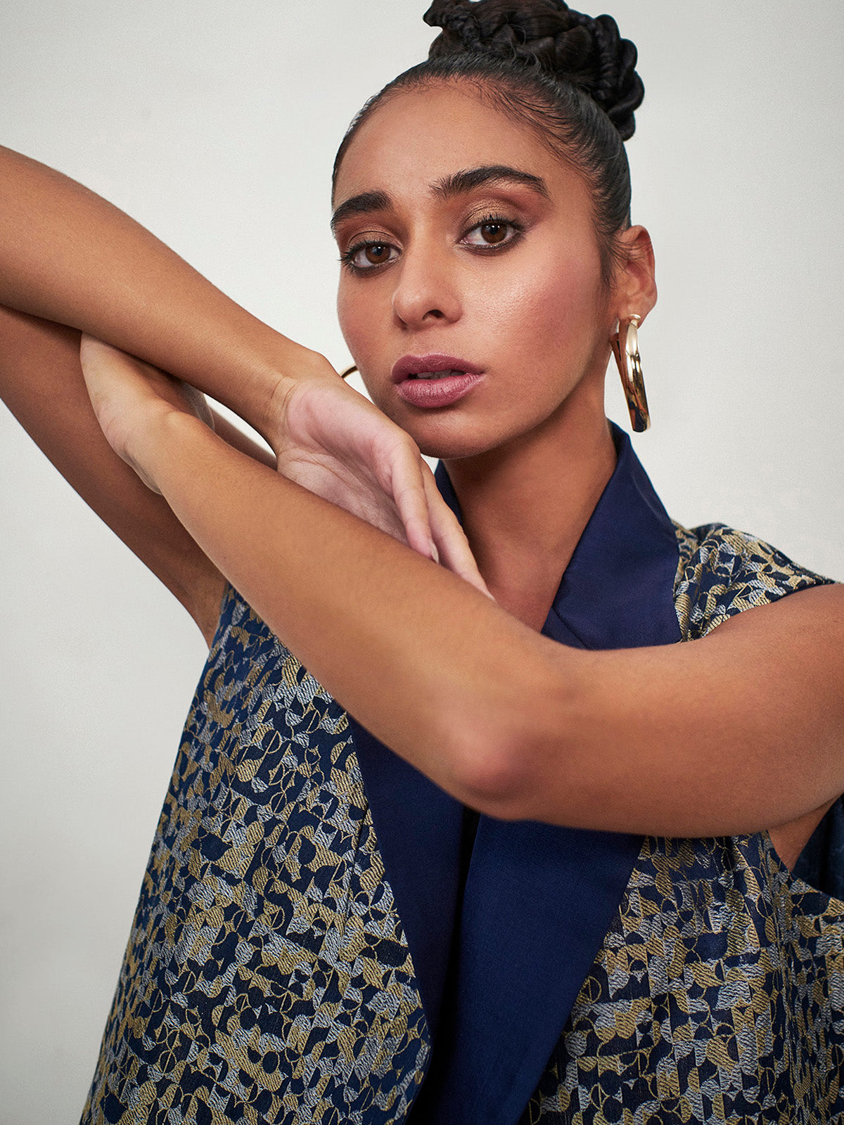 Megabyte Blue Sleeveless coat