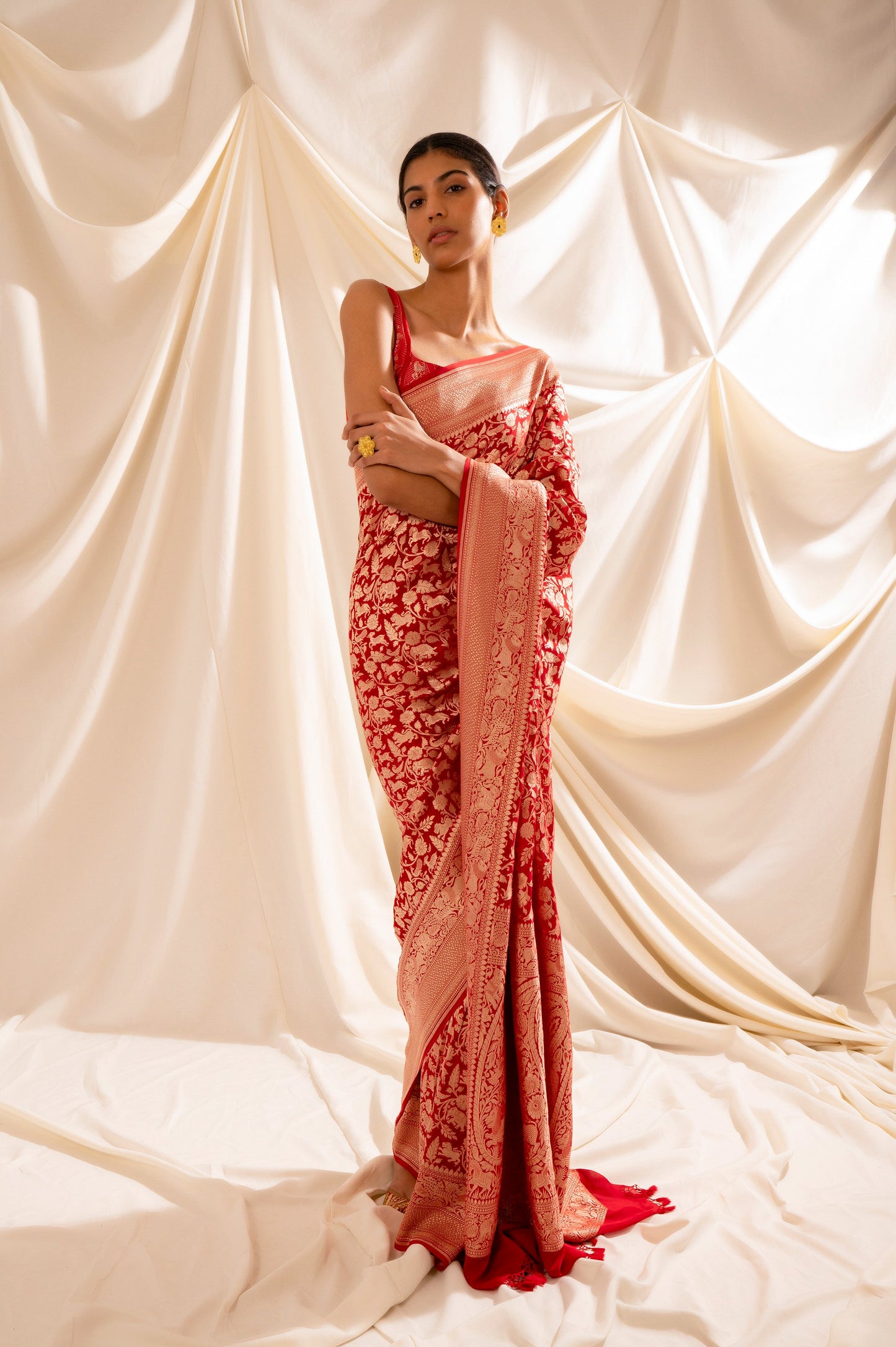 Handwoven Red Georgette Sari