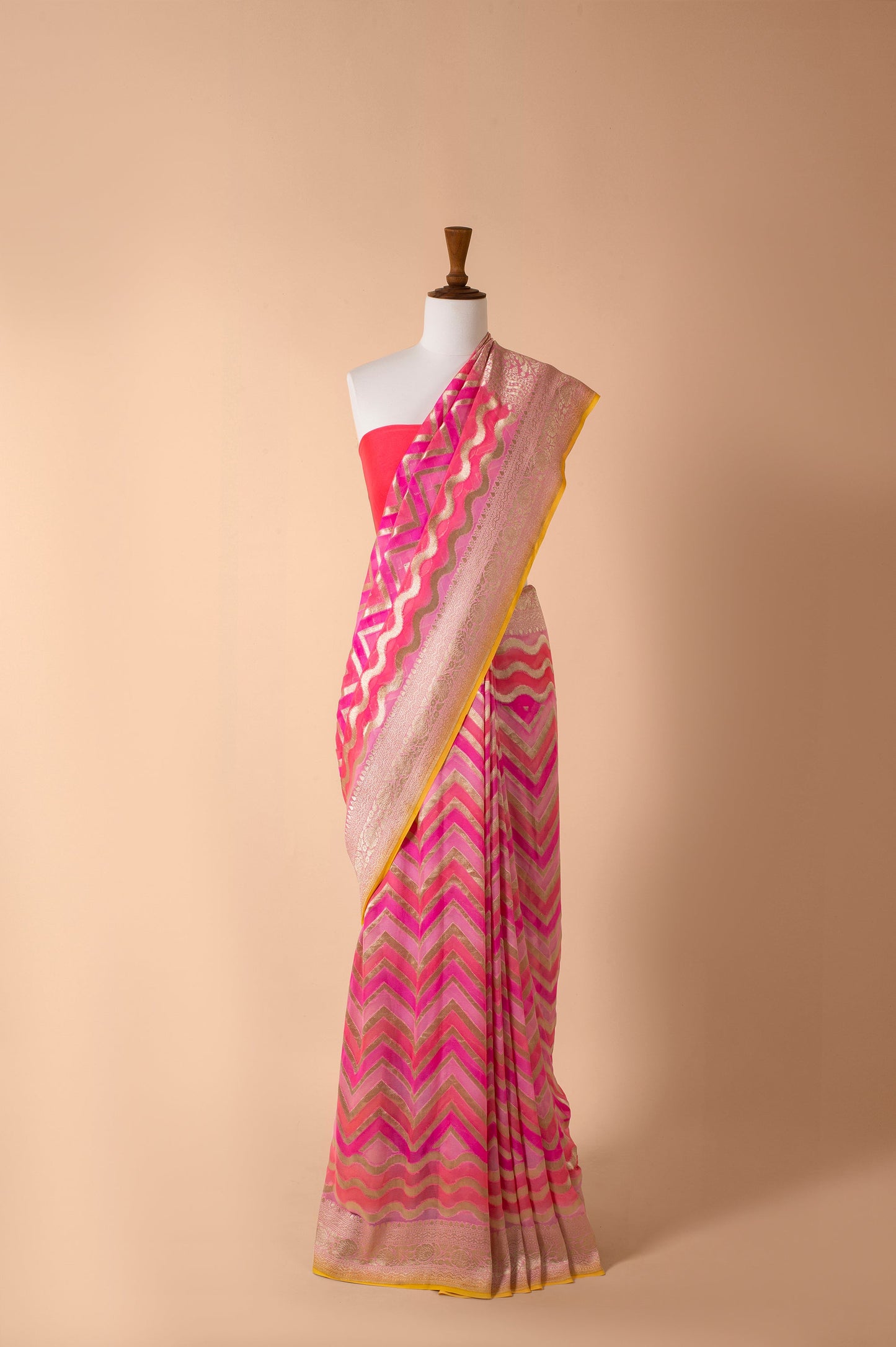 Handwoven Pink Georgette Sari