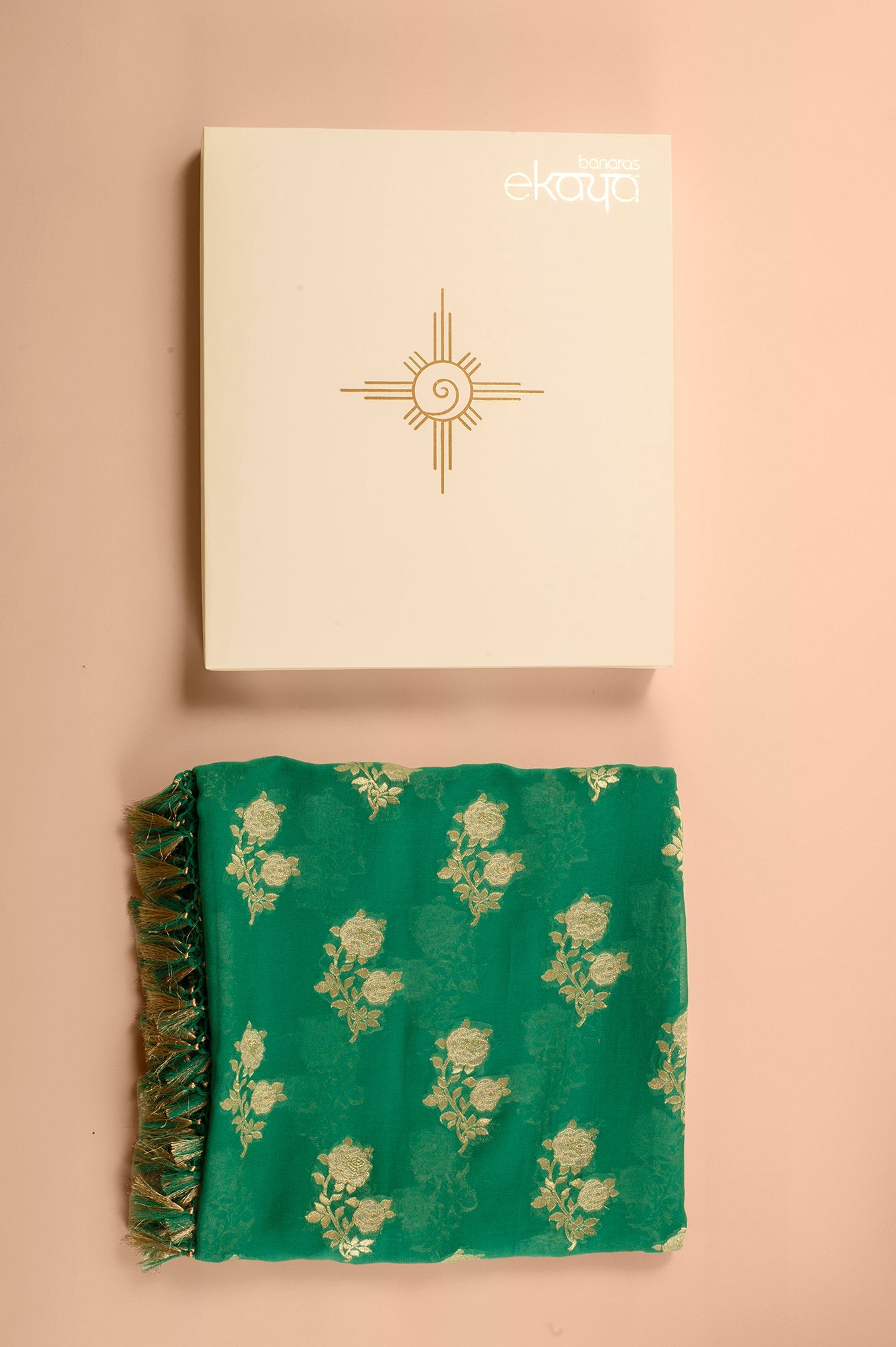 Handwoven Green Dupatta Gift Box