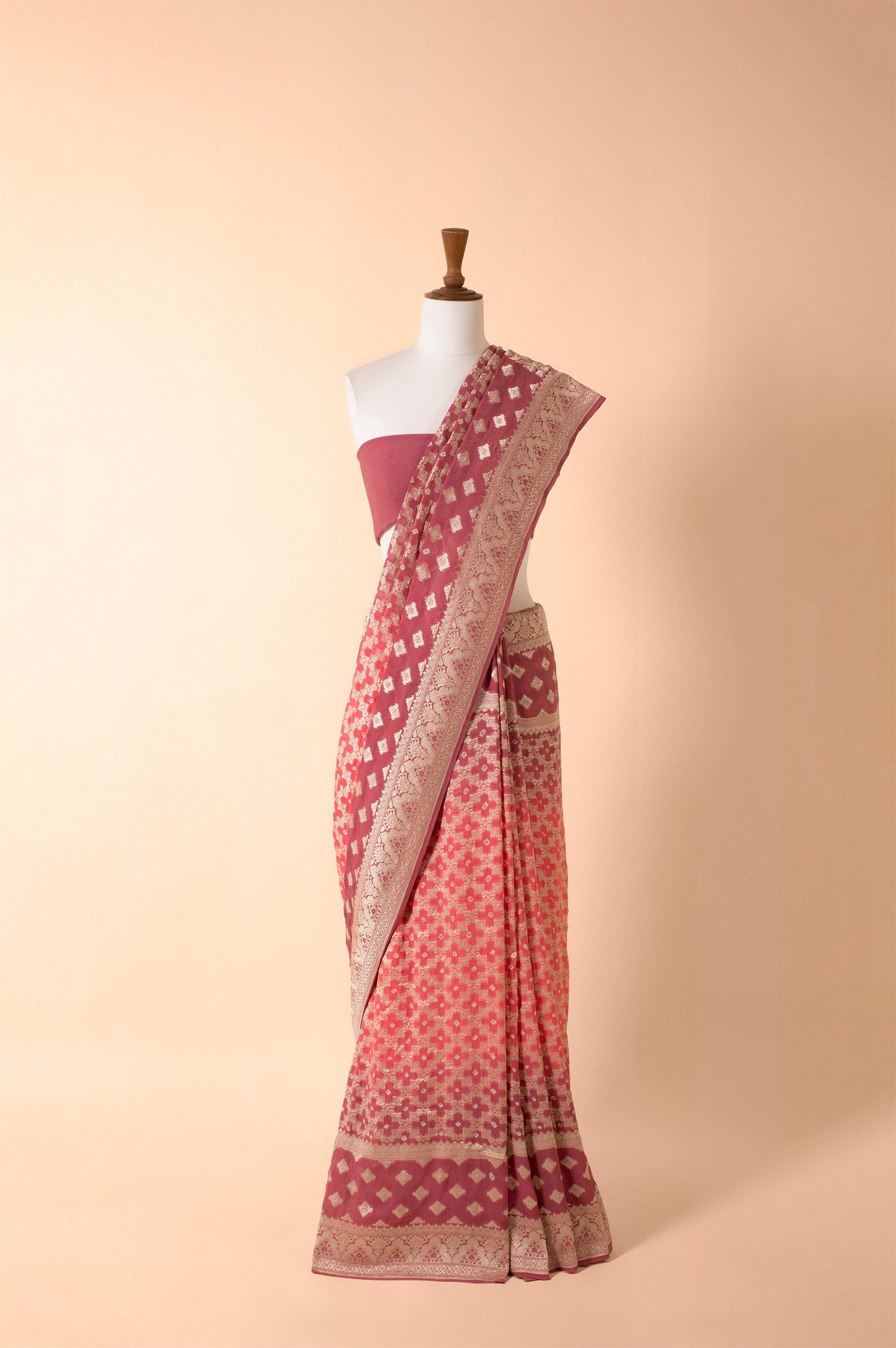 Handwoven Pink Georgette Sari