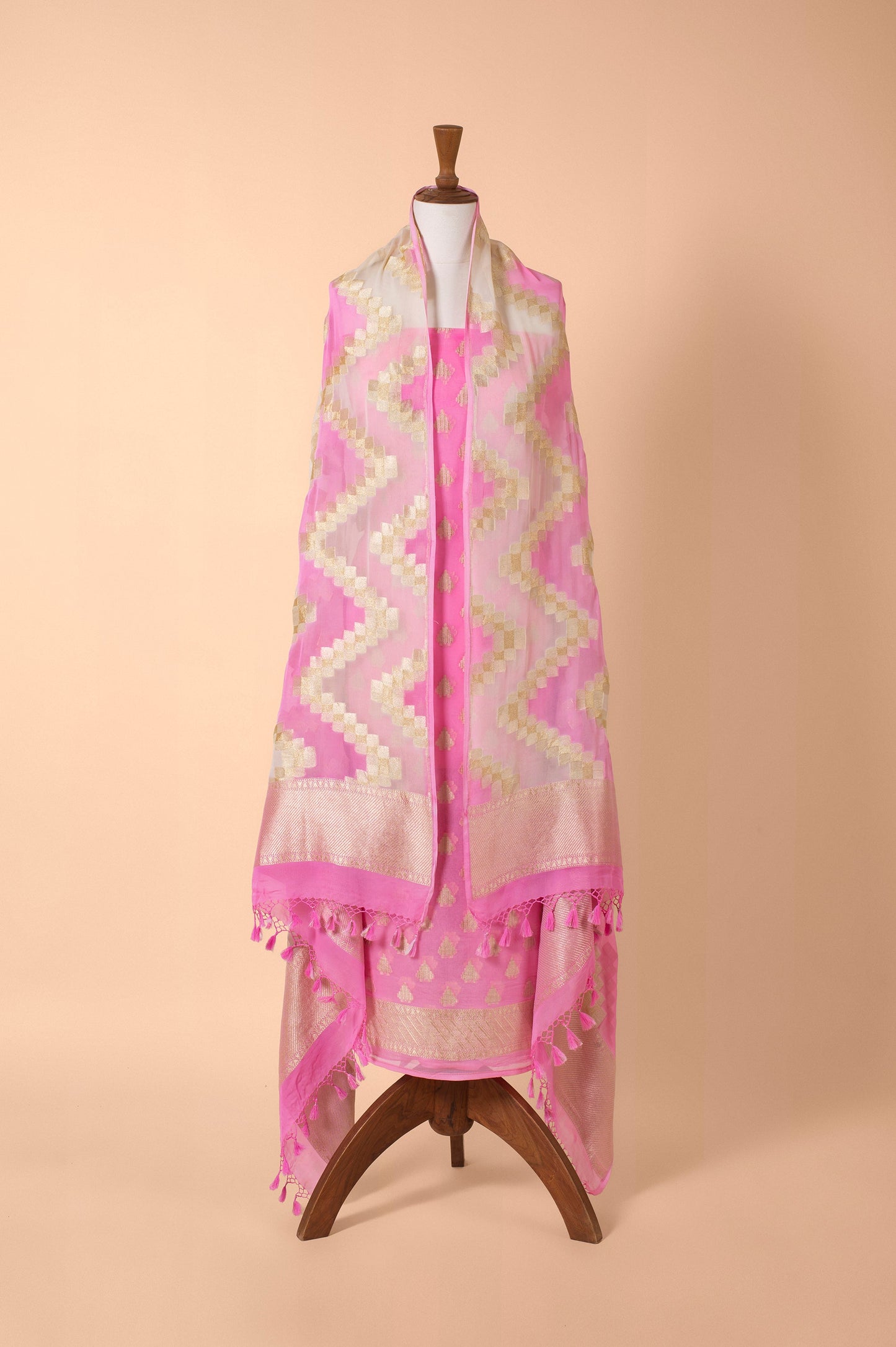 Handwoven Pink Georgette Suit Piece