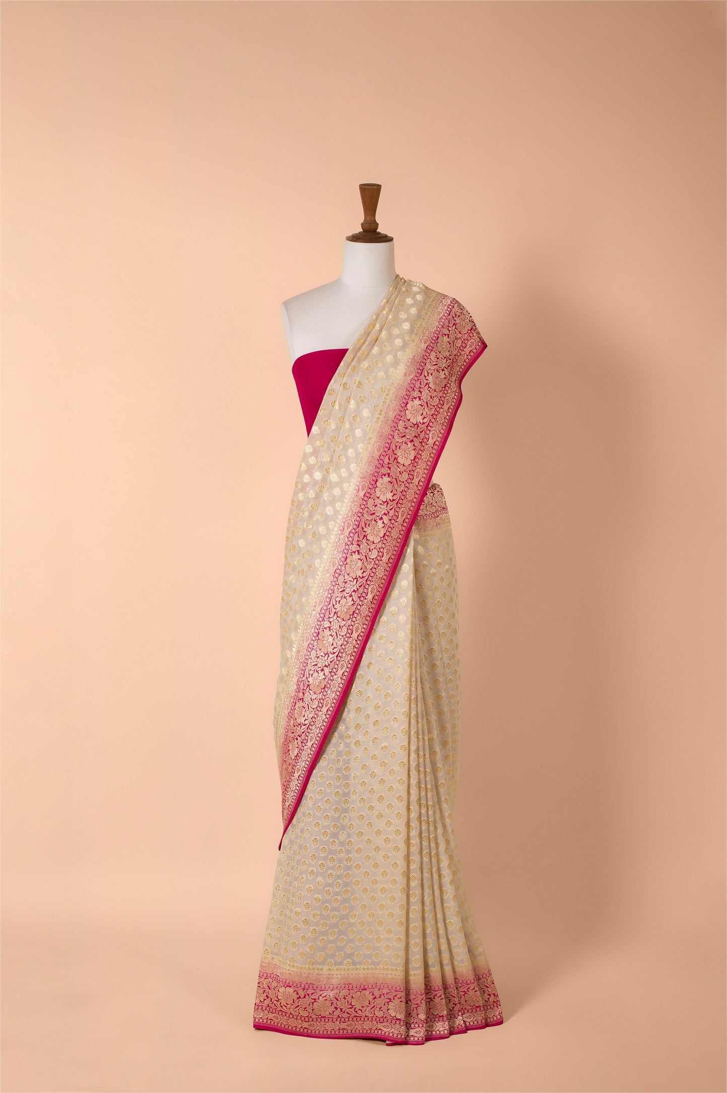 Handwoven Pink Georgette Sari