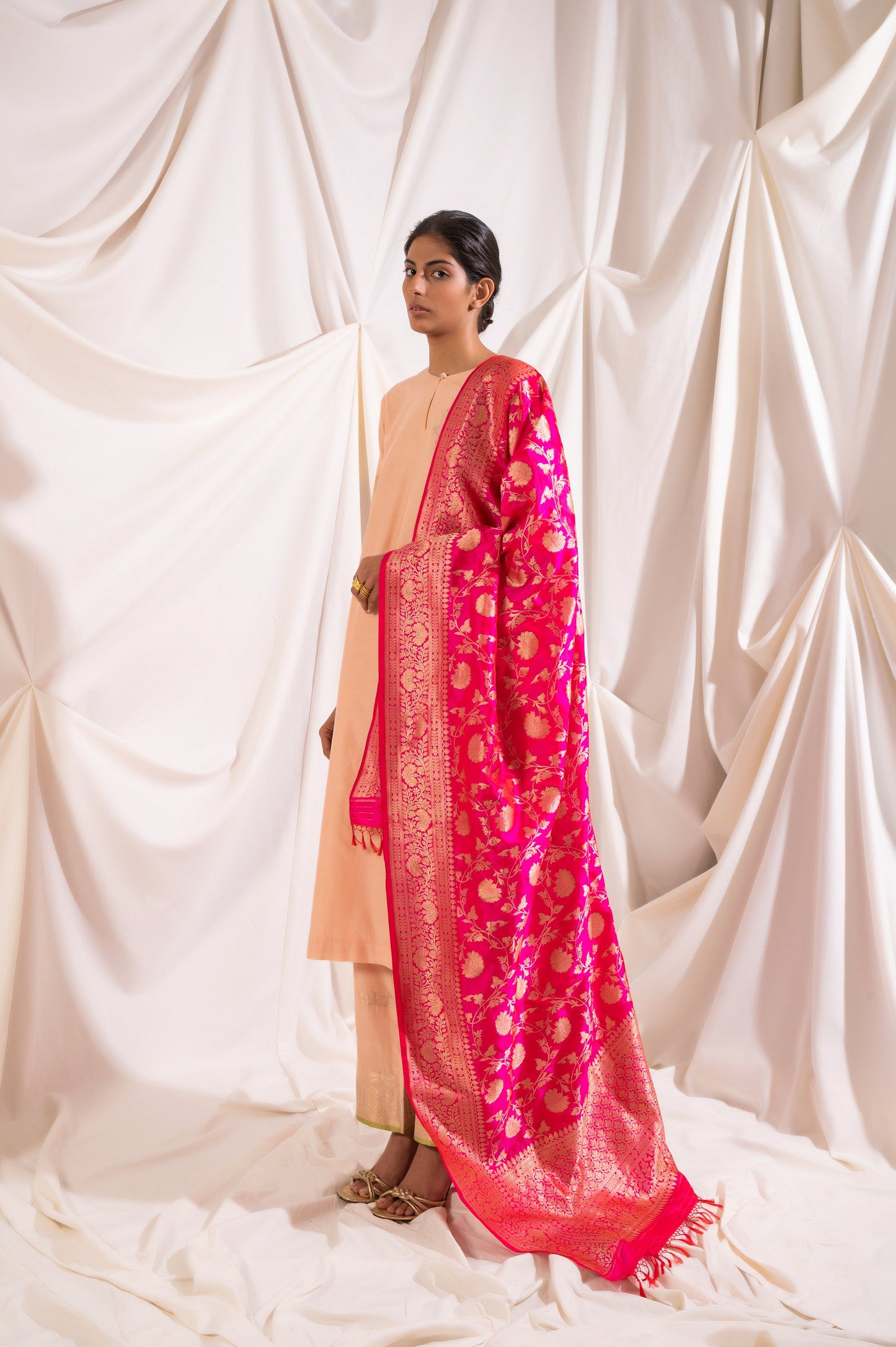 Handwoven Pink Silk Dupatta