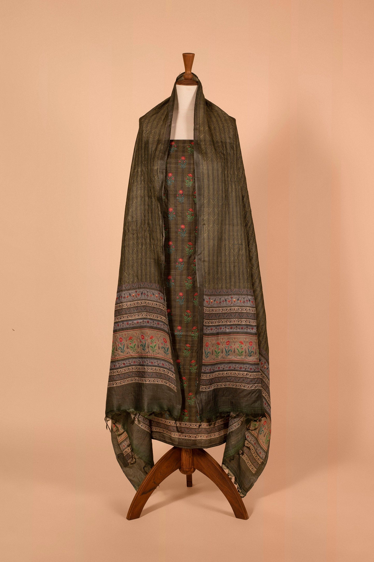 Handwoven Green Tussar Suit Piece