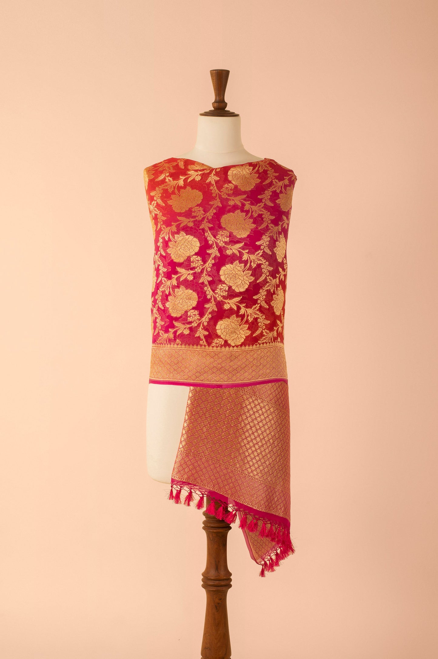 Handwoven Pink Georgette Dupatta