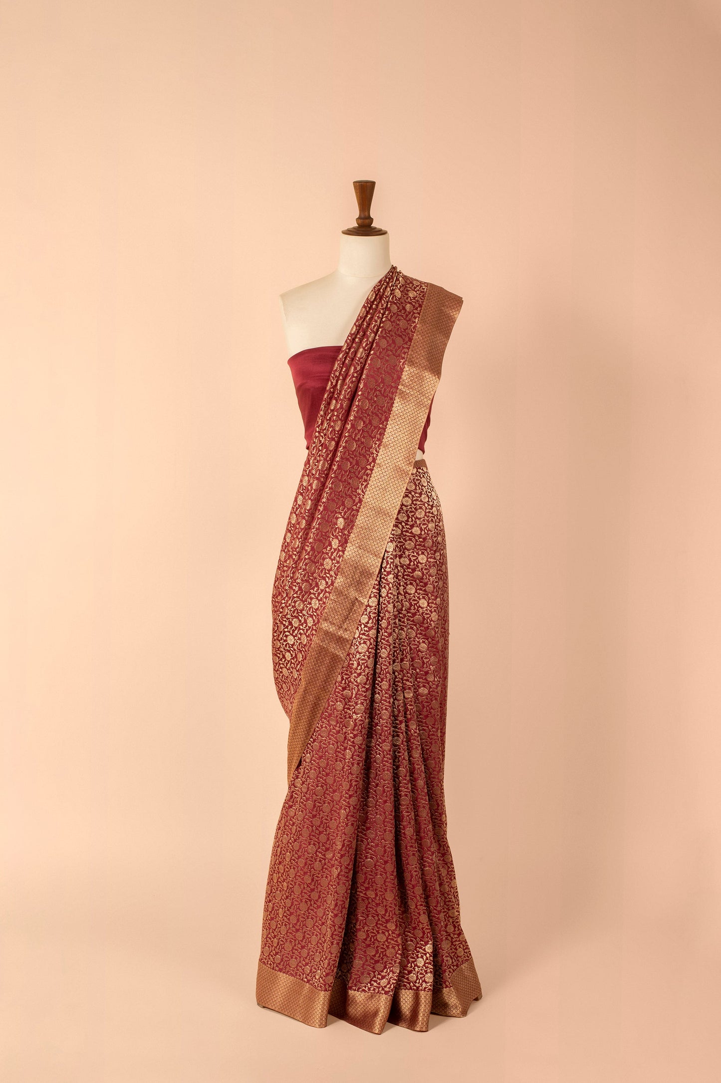 Handwoven Mauve Georgette Sari