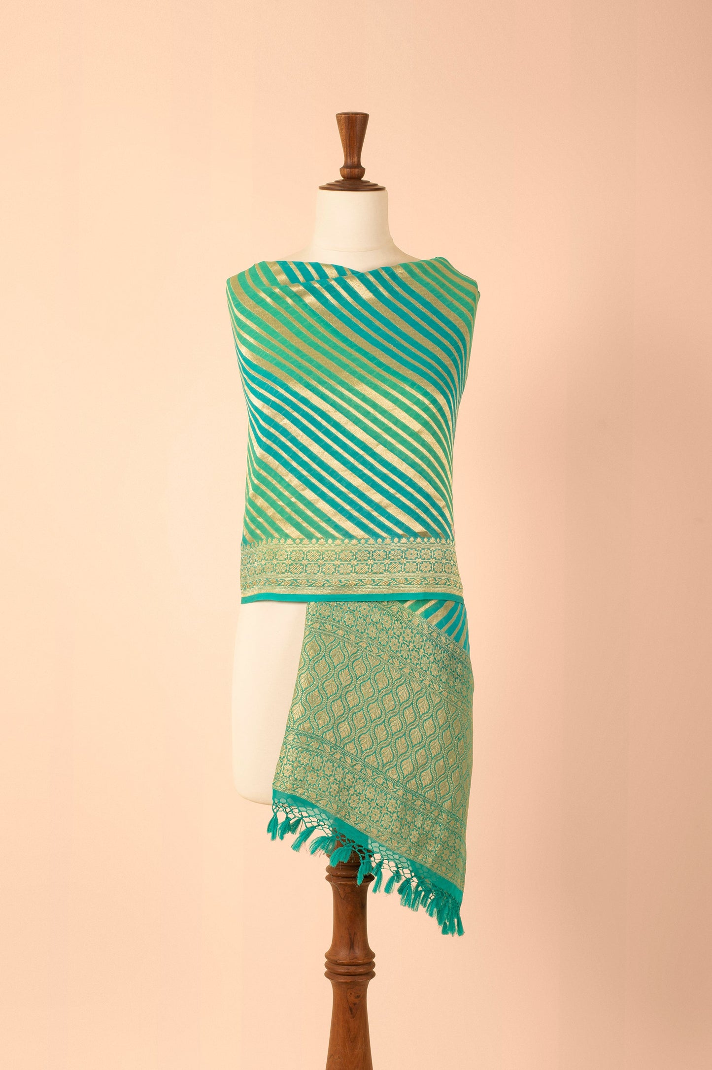 Handwoven Green Georgette Dupatta