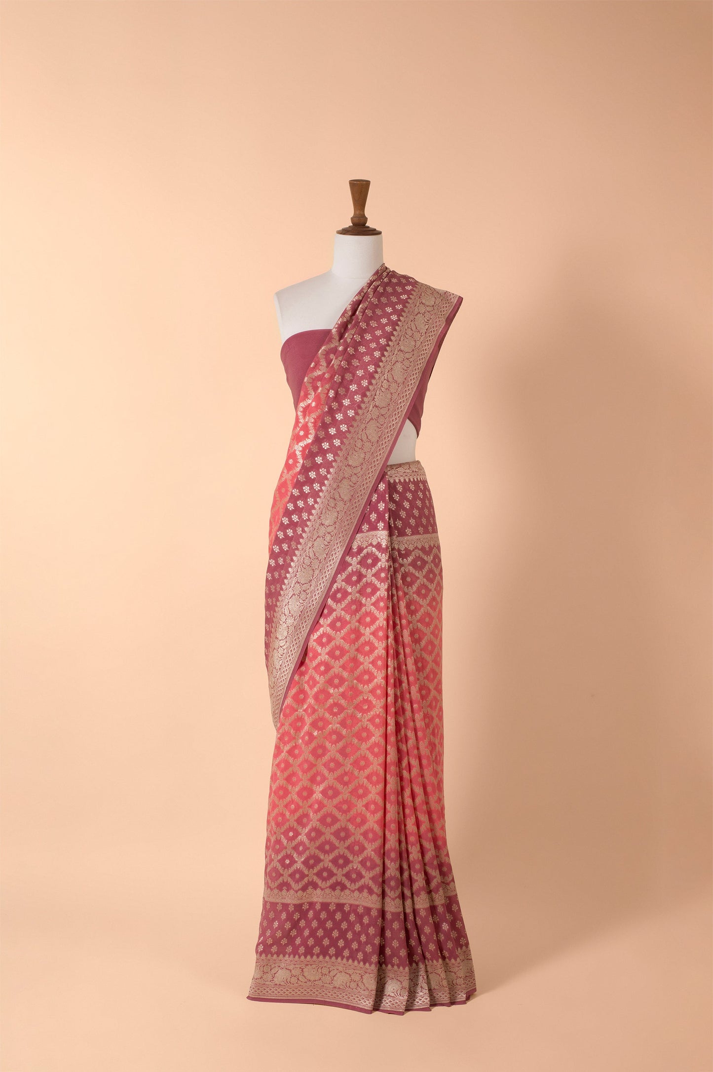 Handwoven Pink Georgette Sari