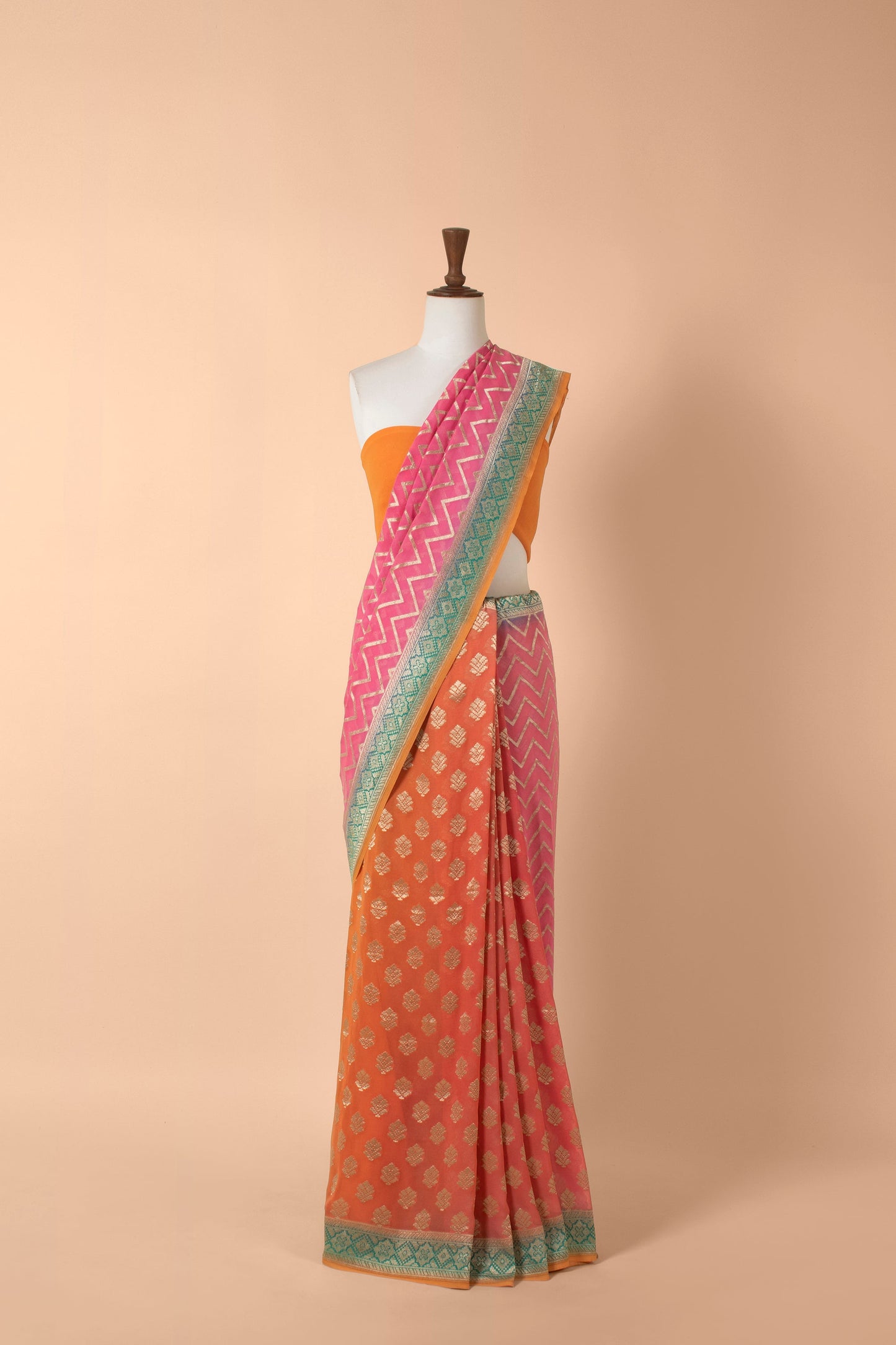 Handwoven Pink Georgette Sari