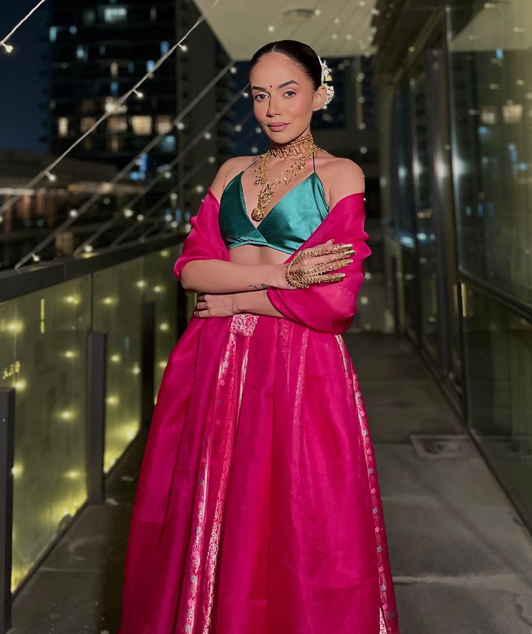 Komal Pandey in Handwoven Pink Silk Lehenga