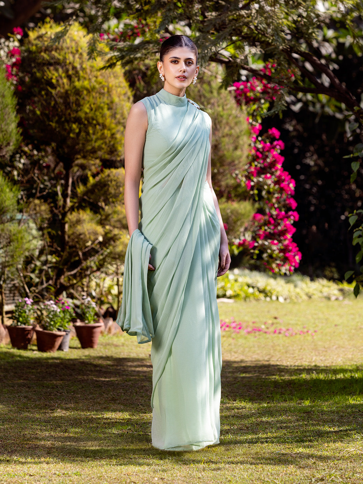 Pale Green Movable Brooch Saree