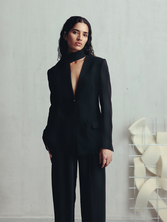 BRISTOL BLACK SCARF BLAZER