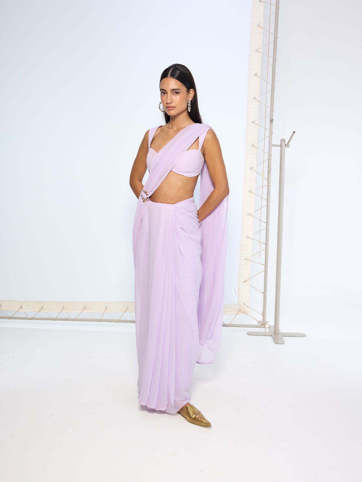 Lilac Movable Brooch Saree