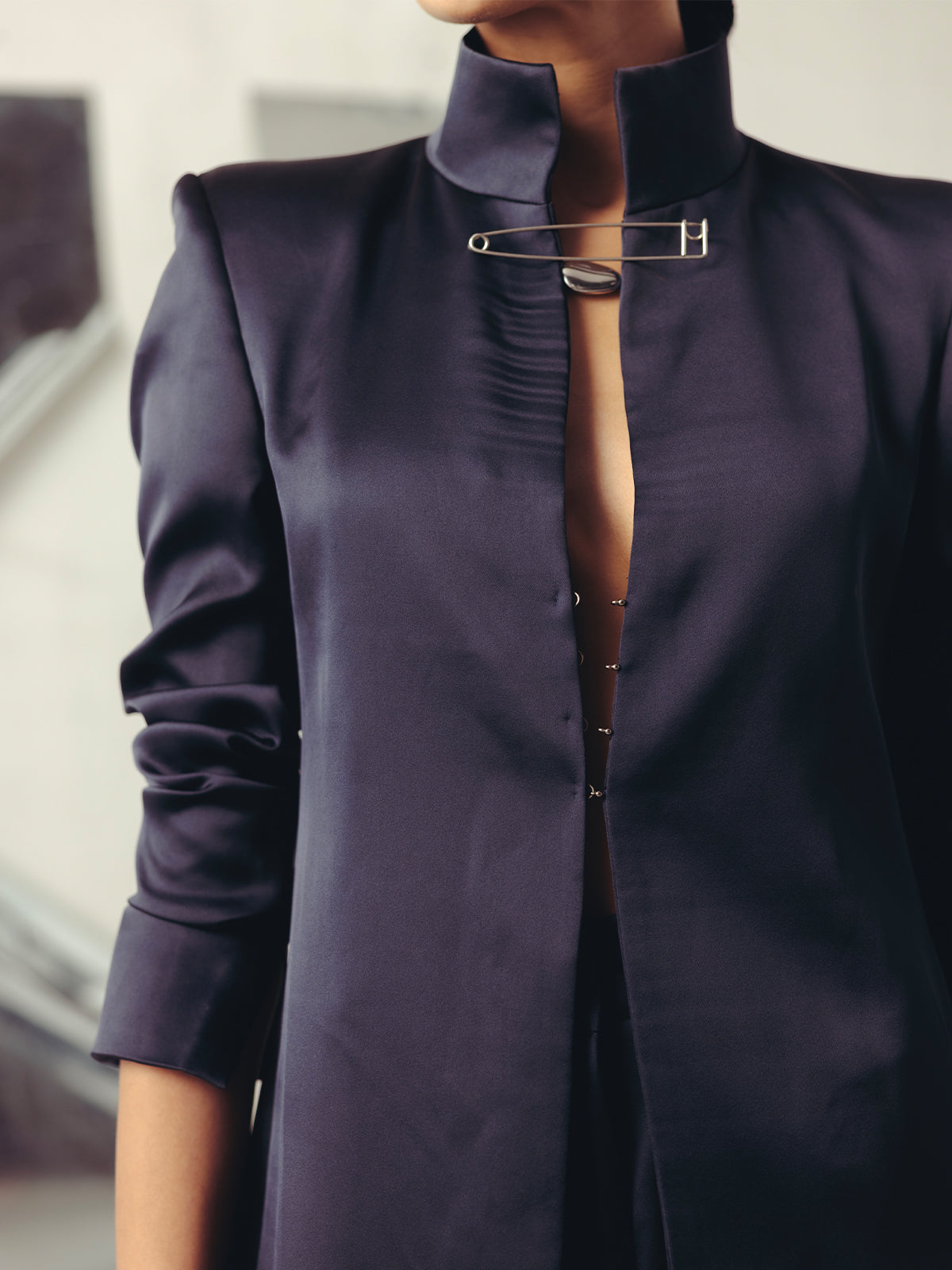 EVENING BLUE FUNNEL NECK JACKET