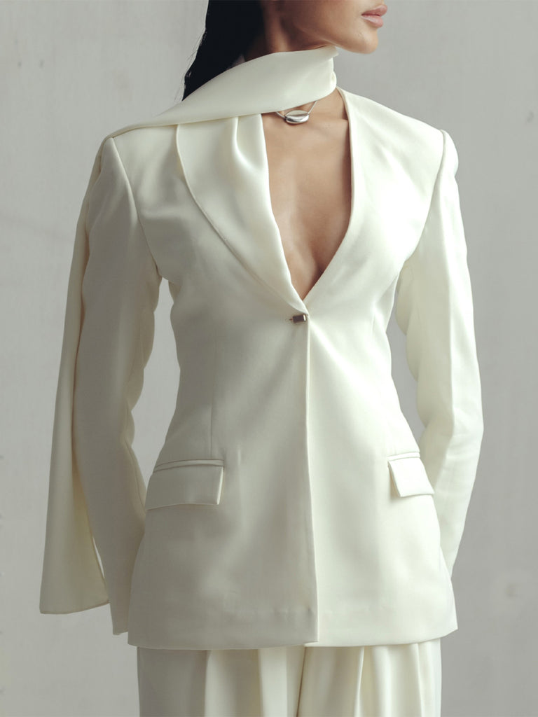 ANTIQUE WHITE SCARF BLAZER