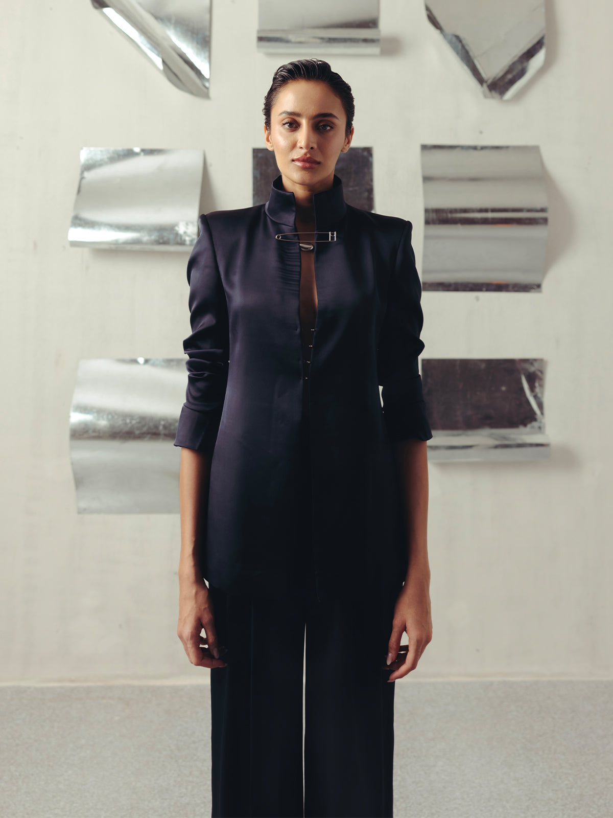 EVENING BLUE FUNNEL NECK JACKET