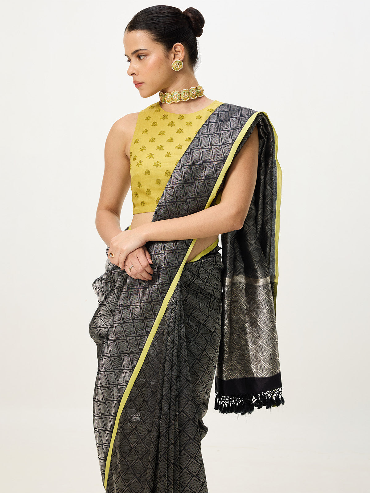 Handwoven Black Banarasi Emboss Saree
