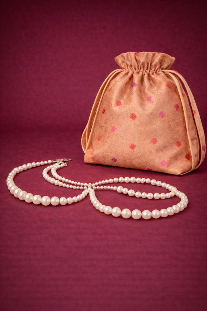 The Tan & White Accessory Kit