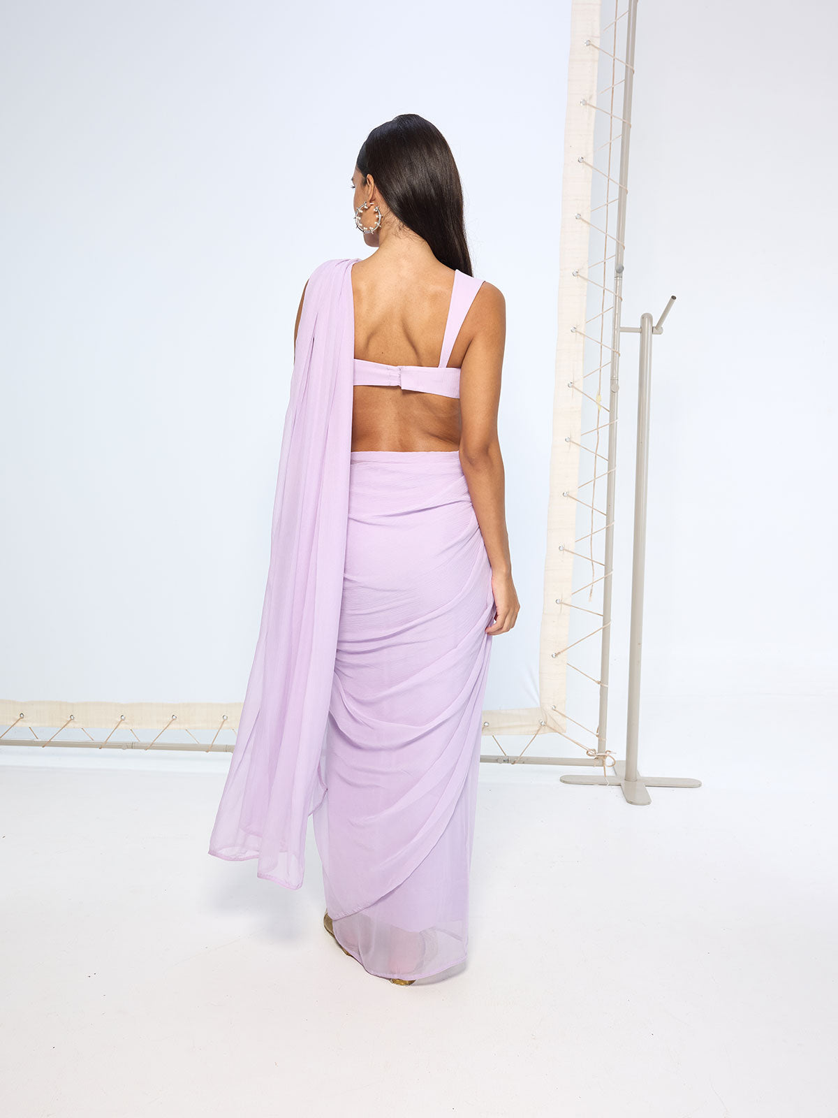 Lilac Movable Brooch Saree