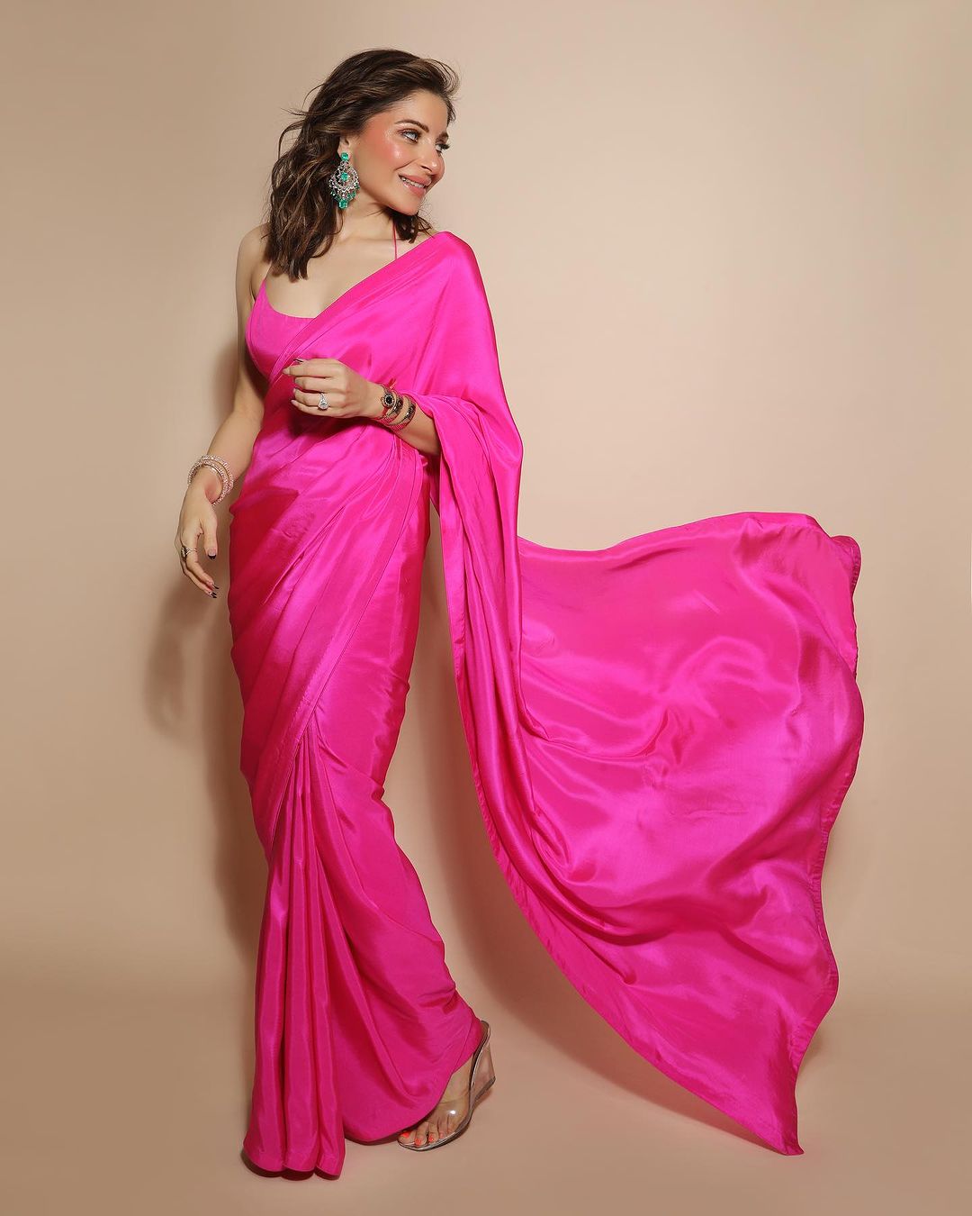 Mingle With Single Color Organza (Barbie Pink)Saree – Monamaar