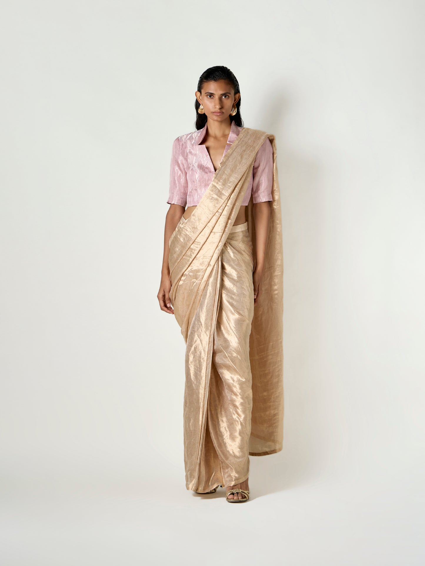 Nivi Handwoven Pre-draped Saree