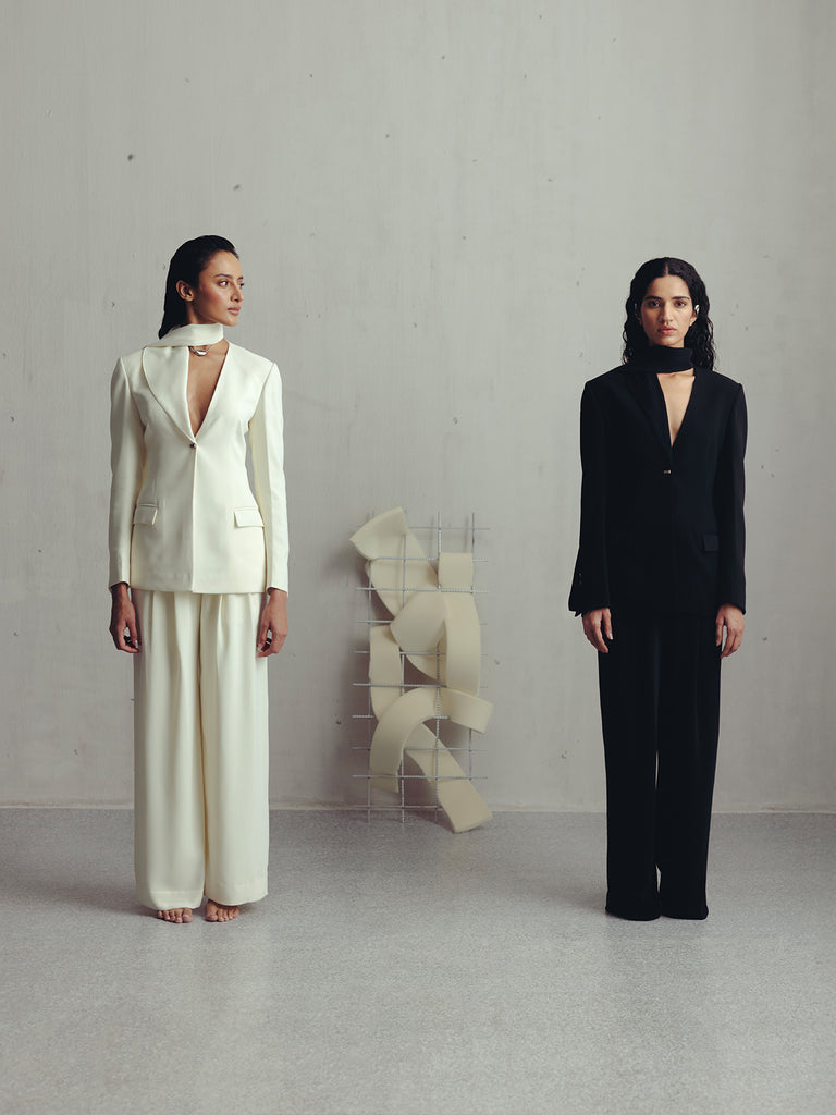 BRISTOL BLACK SCARF BLAZER