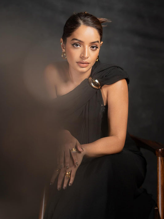 Midnight Black Movable Brooch Saree