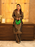 Himani Shah in Black Gerum Kurta Set