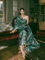 Handwoven Emerald Green Silk Banarasi Emboss Saree