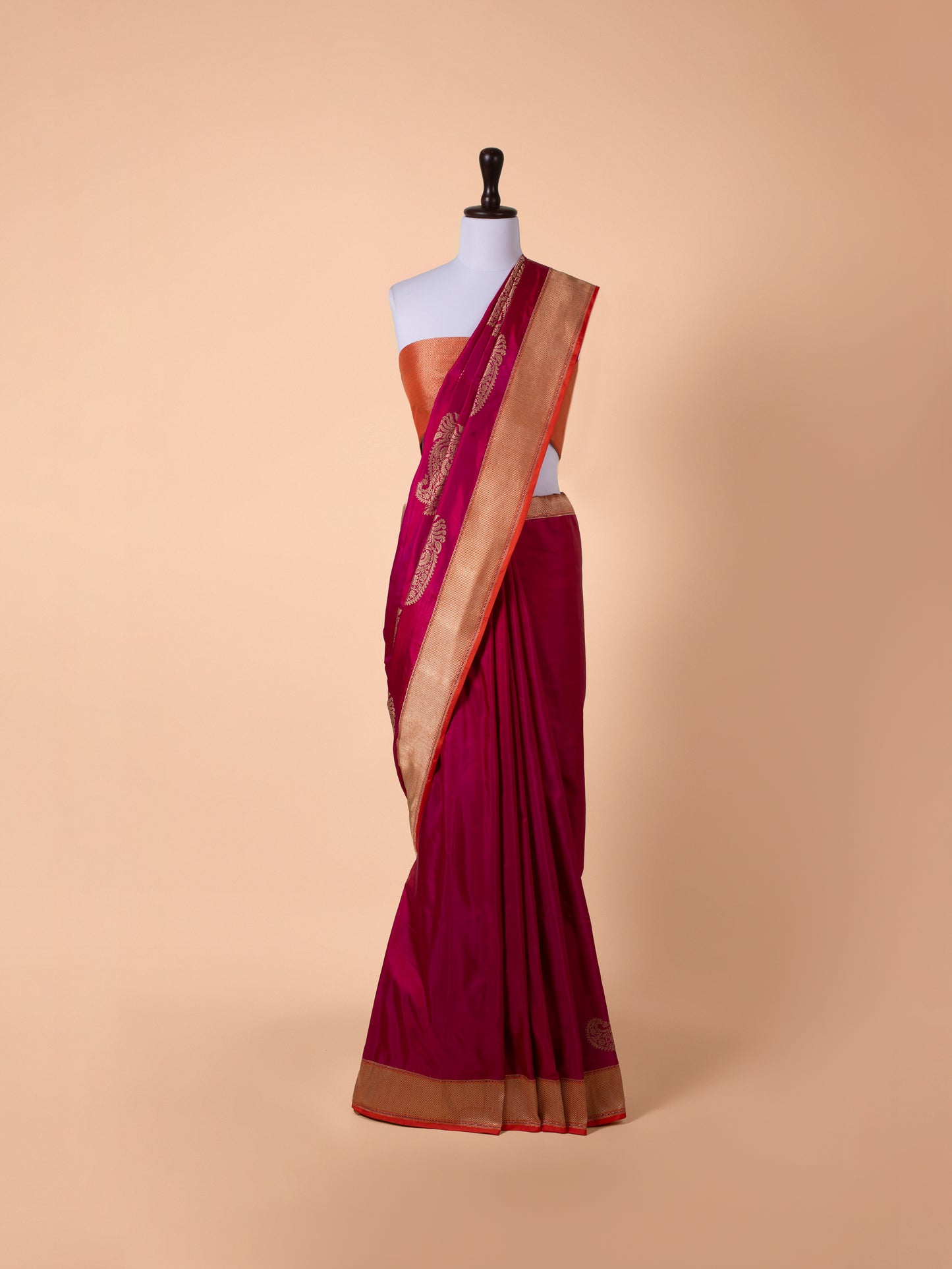 Handwoven Magenta Silk Saree