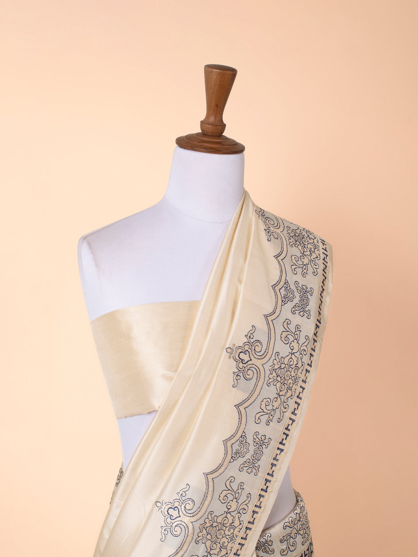 Handwoven Cream Silk Saree