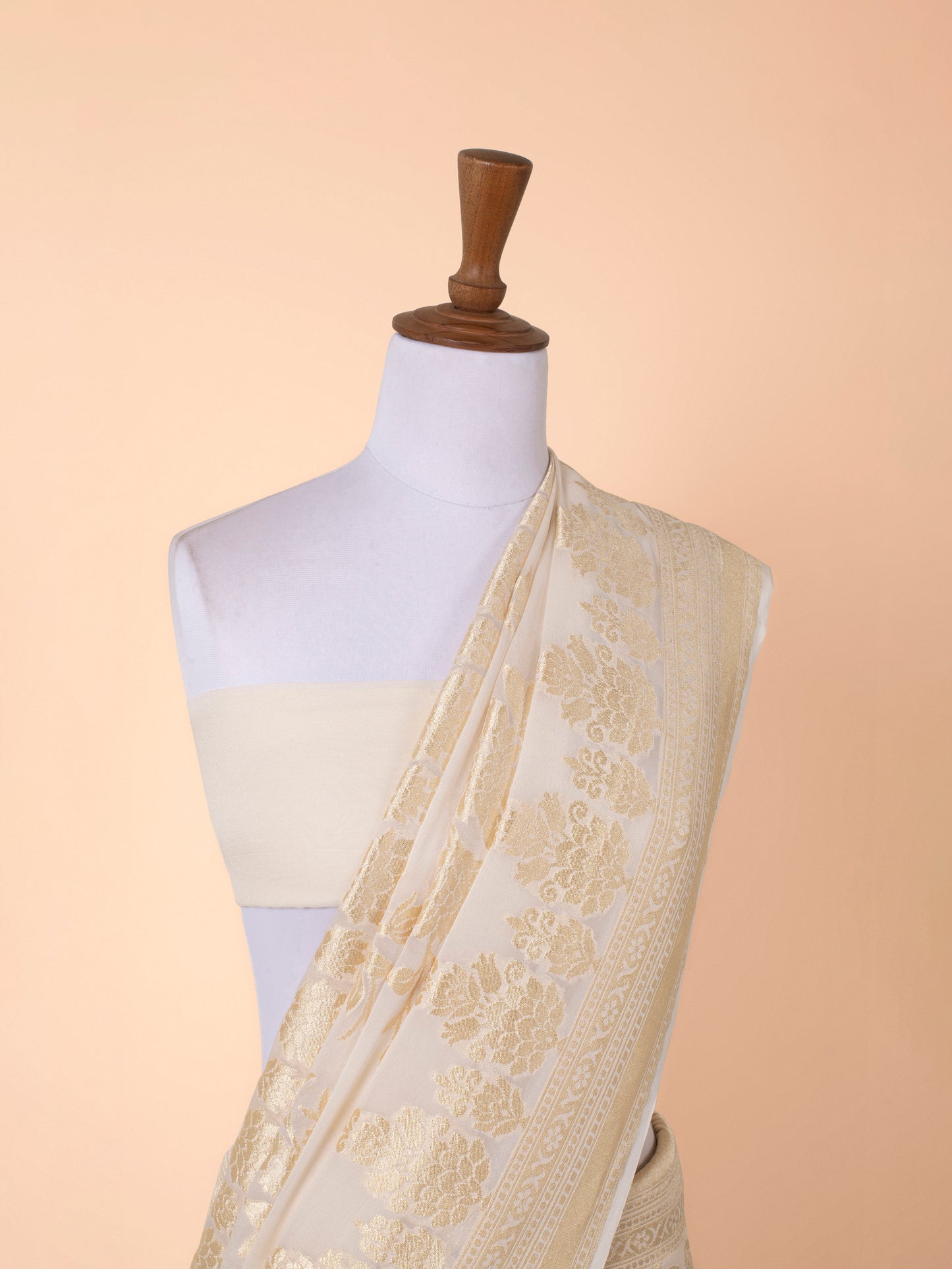 Handwoven Off White Georgette Saree