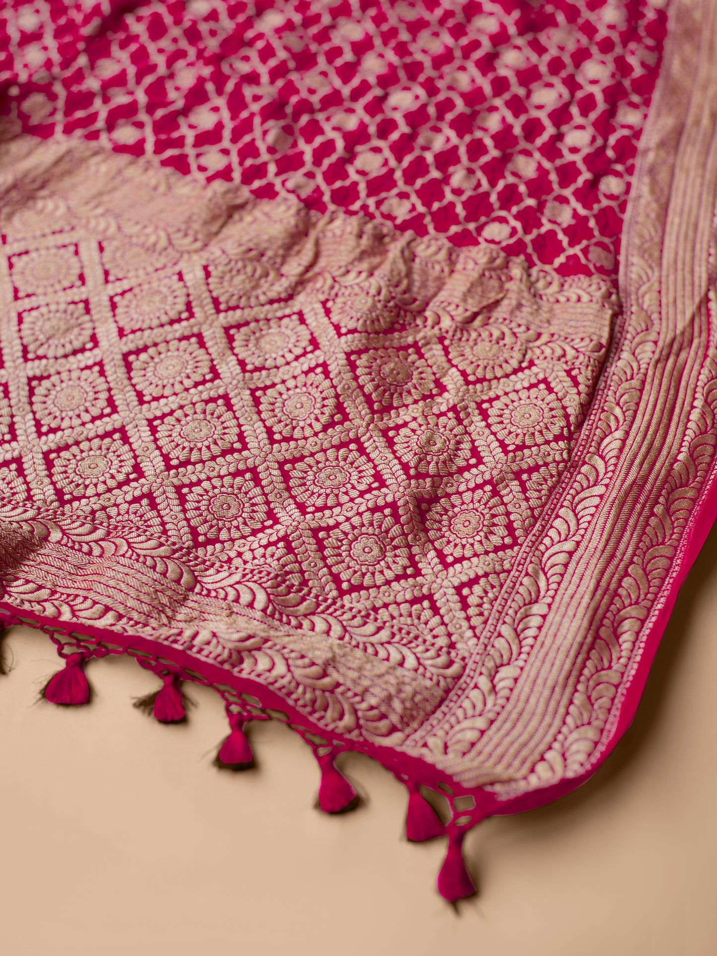 Handwoven Rani Pink Georgette Dupatta