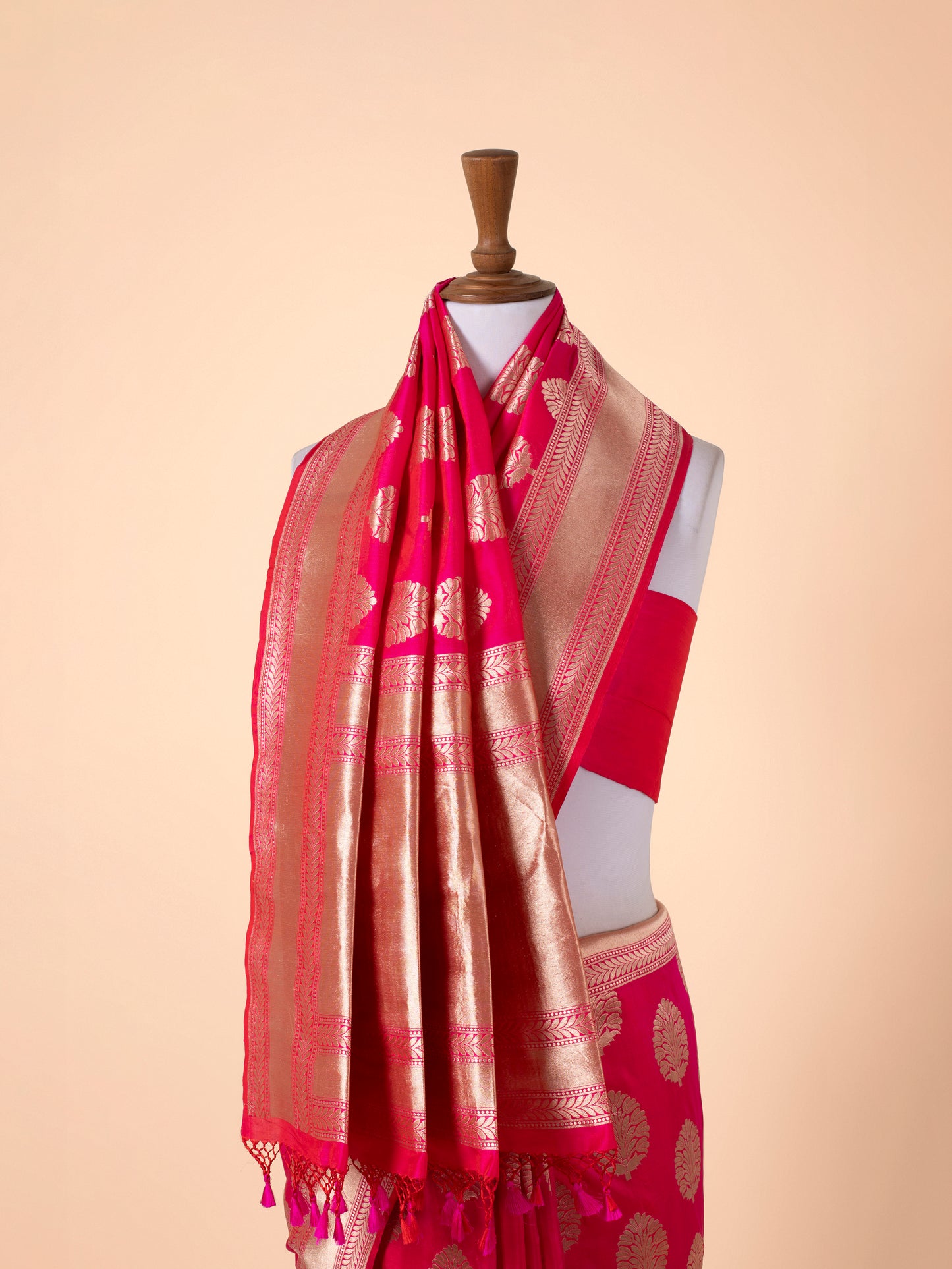 Handwoven Rani Pink Silk Saree